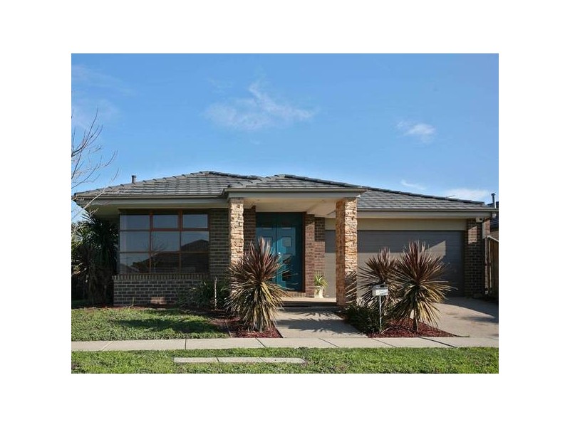 127 Moondarra Drive, Berwick VIC 3806