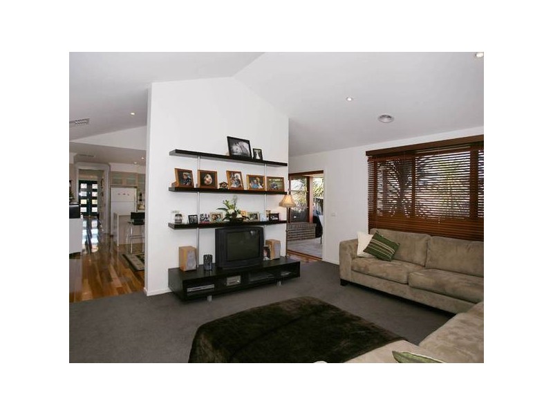 127 Moondarra Drive, Berwick VIC 3806