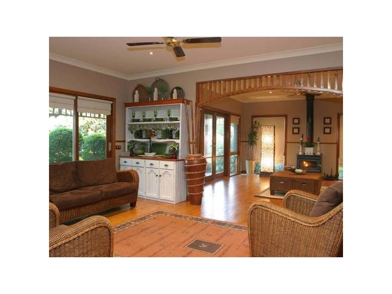 8 Bellaire Court, Narre Warren North VIC 3804