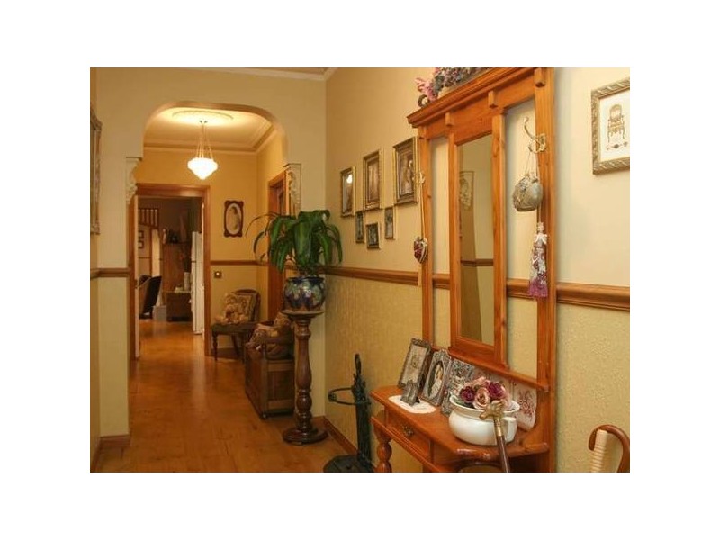 8 Bellaire Court, Narre Warren North VIC 3804