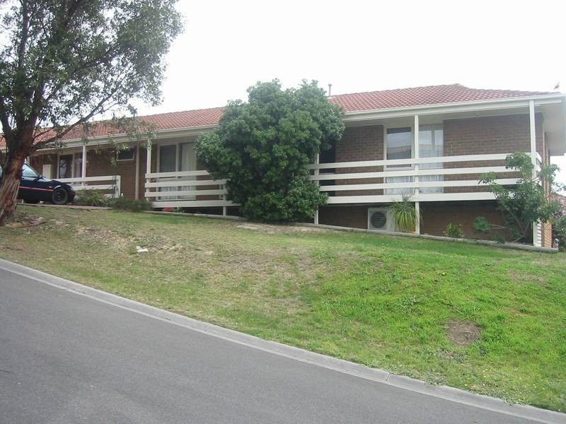 25 Amelia Close, Beaconsfield VIC 3807