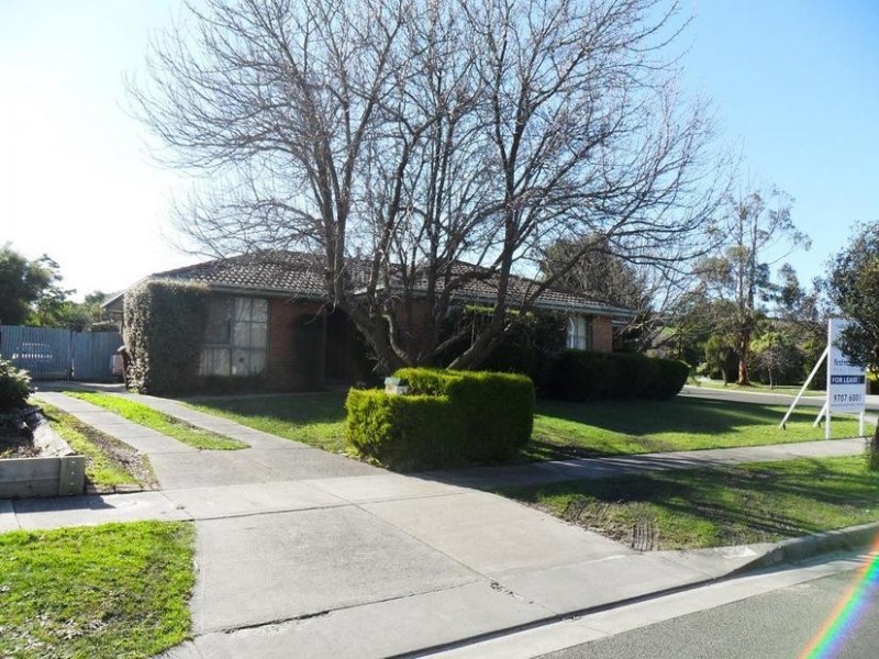 2 Florence Avenue, Berwick VIC 3806