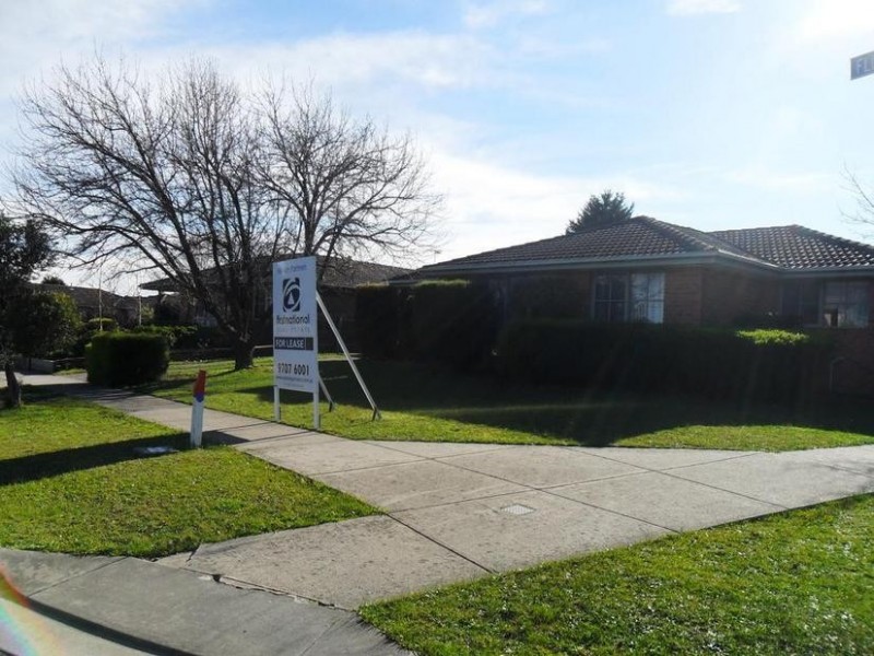 2 Florence Avenue, Berwick VIC 3806