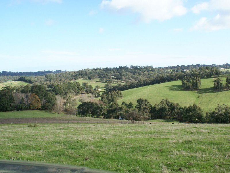 6 Boundary Road, Narre Warren East VIC 3804