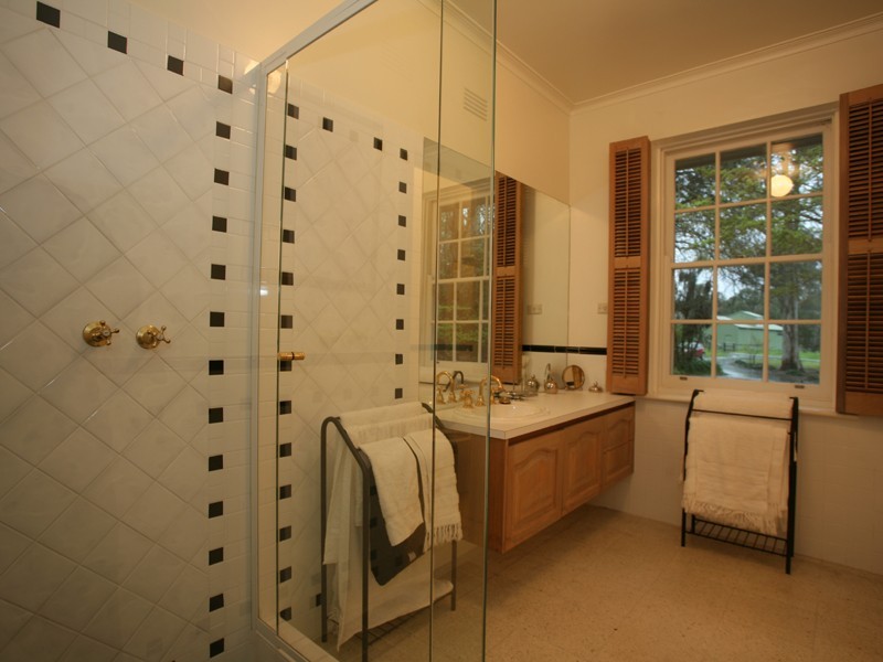 6 Boundary Road, Narre Warren East VIC 3804