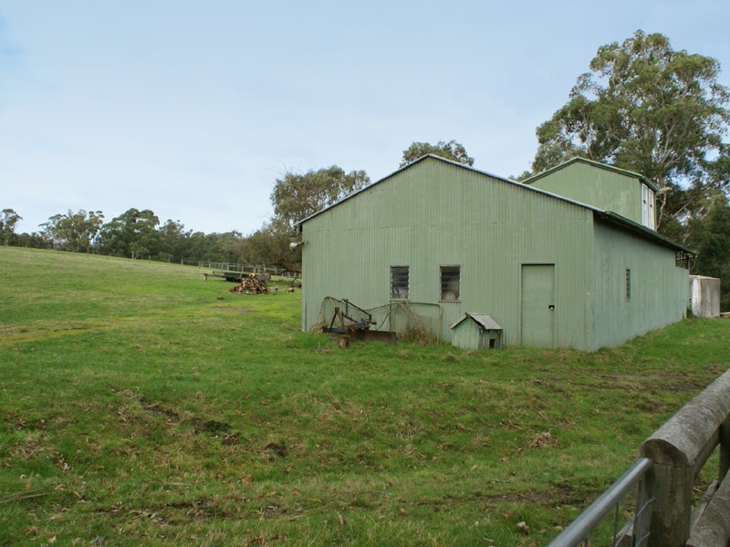 6 Boundary Road, Narre Warren East VIC 3804