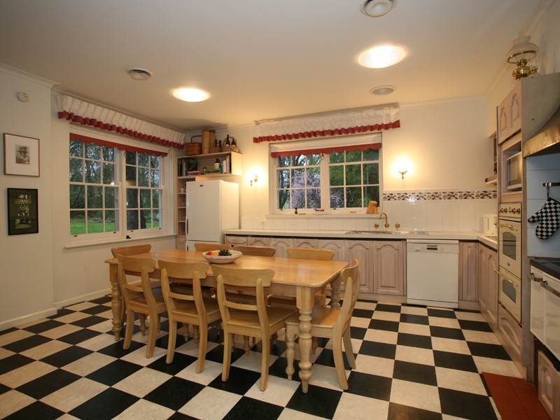 6 Boundary Road, Narre Warren East VIC 3804