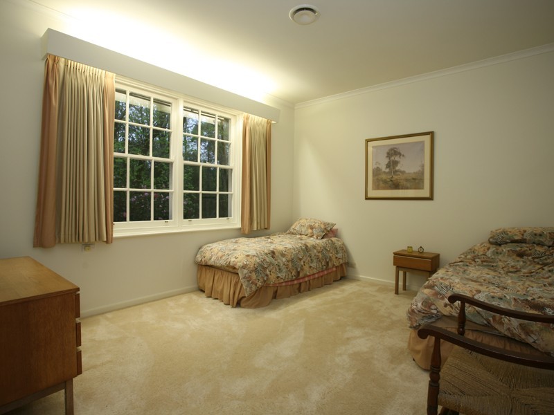 6 Boundary Road, Narre Warren East VIC 3804