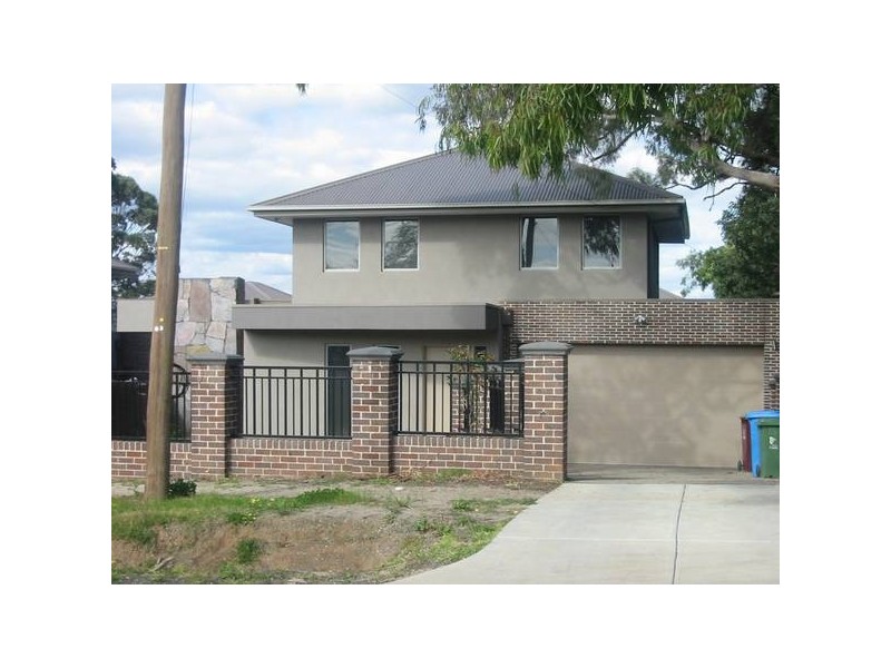 6/4 Buchanan Road, Berwick VIC 3806