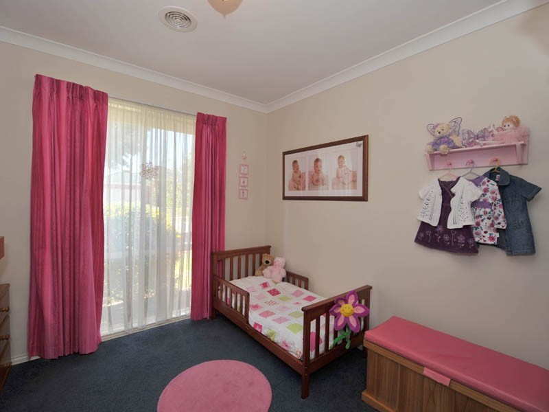 25 Marsh Grove, Berwick VIC 3806