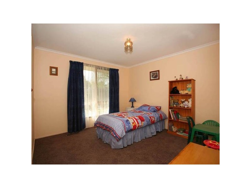 1 Bruce Court, Berwick VIC 3806