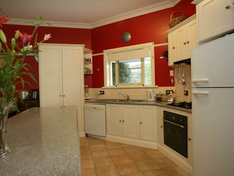 37 Wilona Way, Berwick VIC 3806