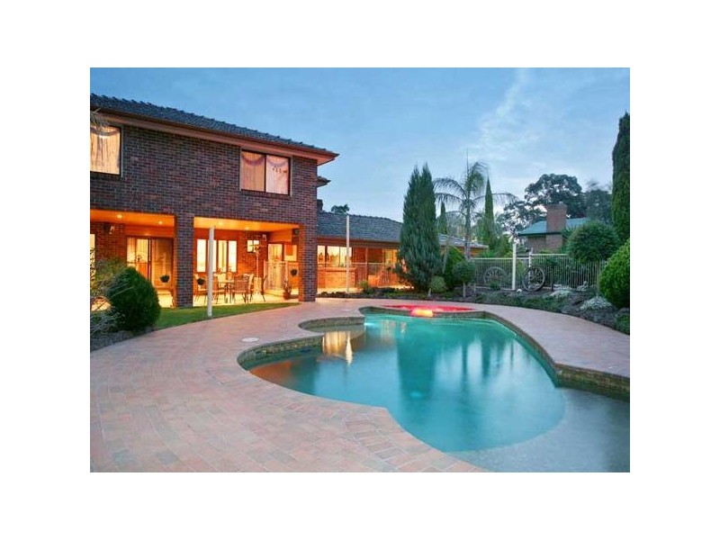 392 Pound Road, Narre Warren South VIC 3805