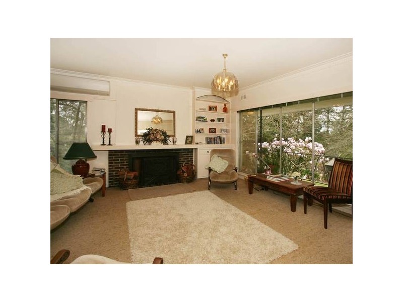 8 Corringham Road, Beaconsfield Upper VIC 3808