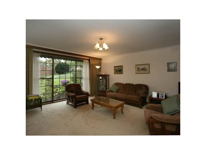 2/34 Wilson Street, Berwick VIC 3806