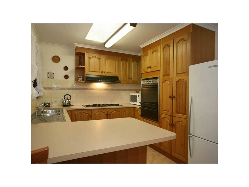 2/34 Wilson Street, Berwick VIC 3806