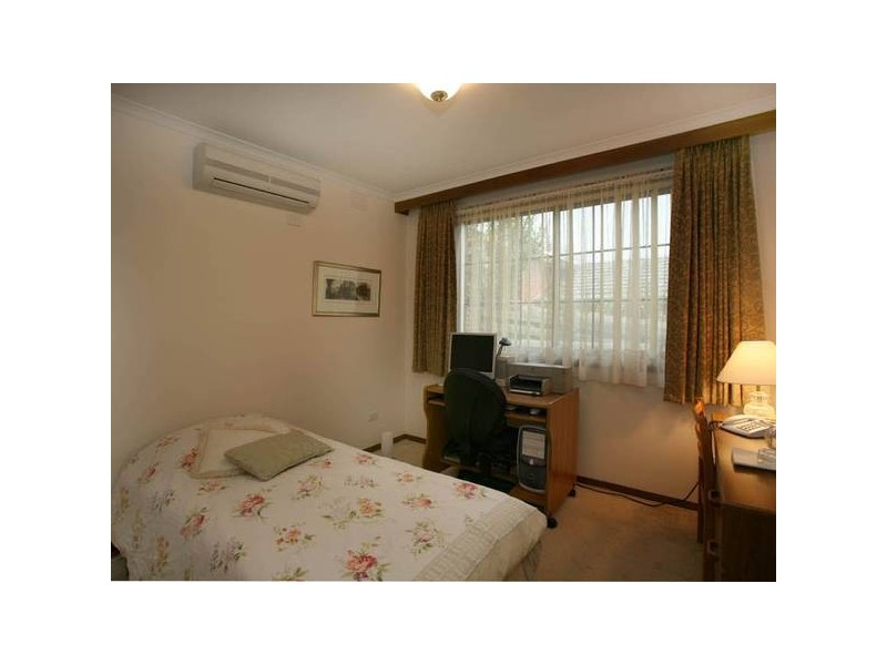 2/34 Wilson Street, Berwick VIC 3806