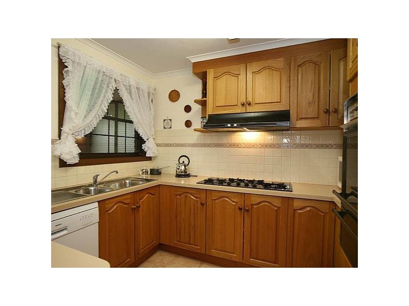 2/34 Wilson Street, Berwick VIC 3806