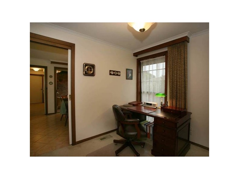 2/34 Wilson Street, Berwick VIC 3806