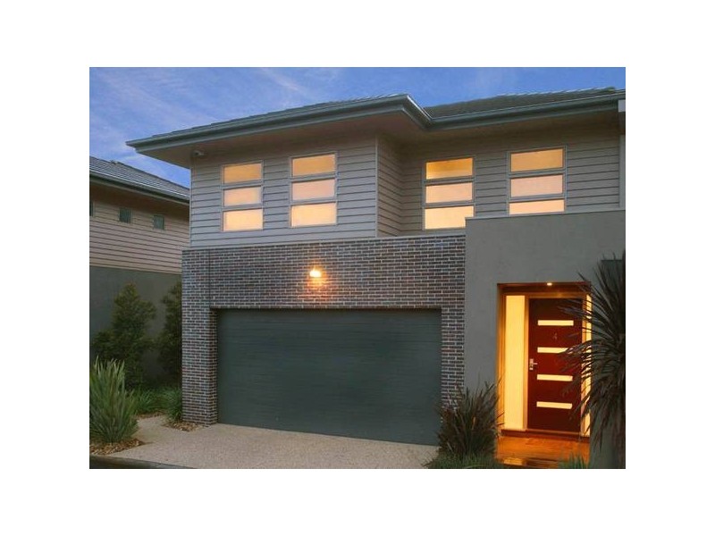 4/25 Canberra Avenue, Berwick VIC 3806