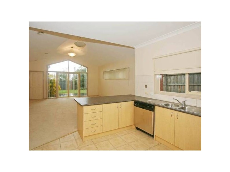 29 Wilona Way, Berwick VIC 3806