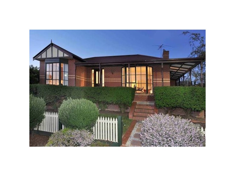 47 Lodge Crescent, Berwick VIC 3806