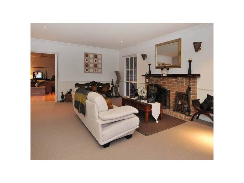 47 Lodge Crescent, Berwick VIC 3806