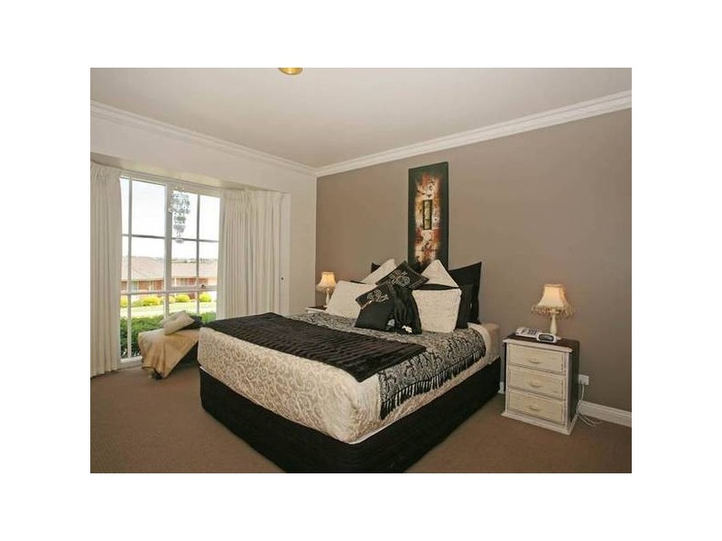 47 Lodge Crescent, Berwick VIC 3806