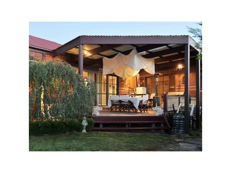 47 Lodge Crescent, Berwick VIC 3806