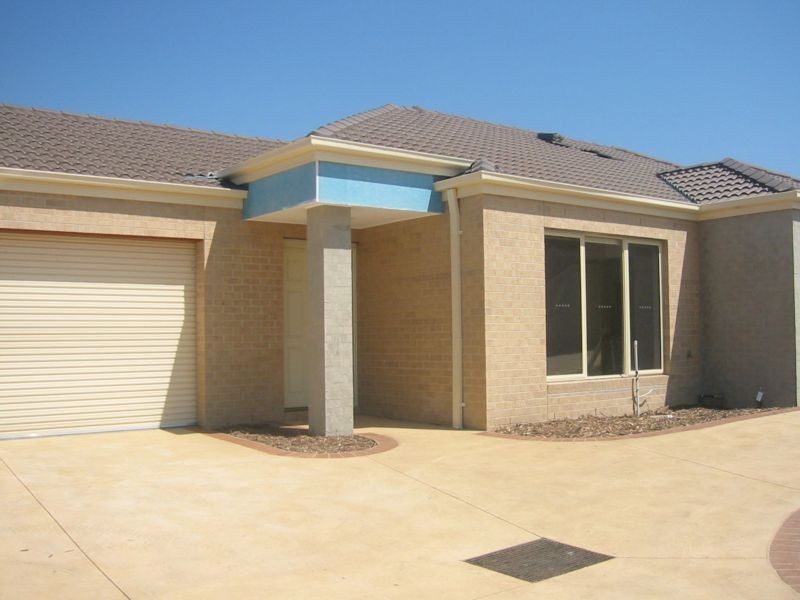 1/3 Maltby Court, Berwick VIC 3806