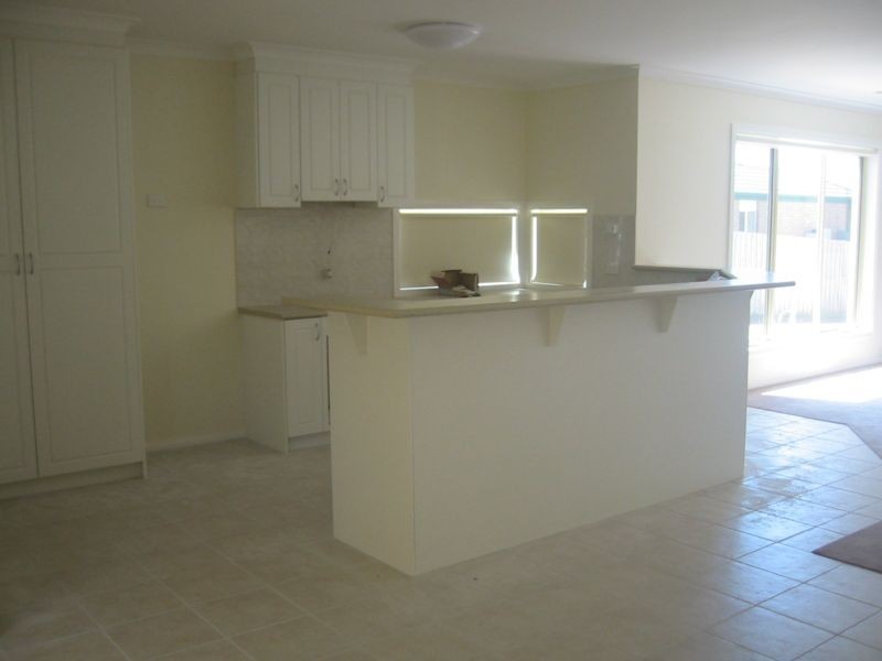 2/3 Maltby Court, Berwick VIC 3806