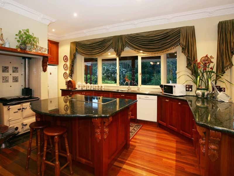 5 High Street, Guys Hill VIC 3807