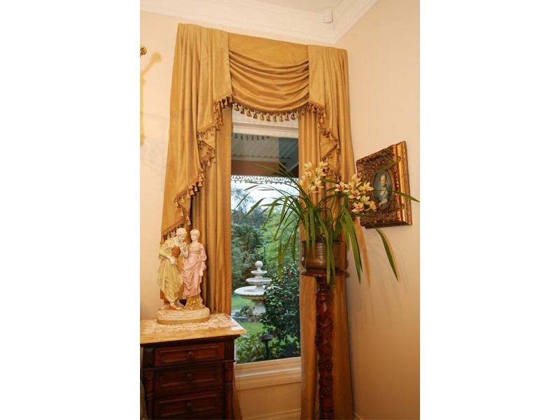 5 High Street, Guys Hill VIC 3807