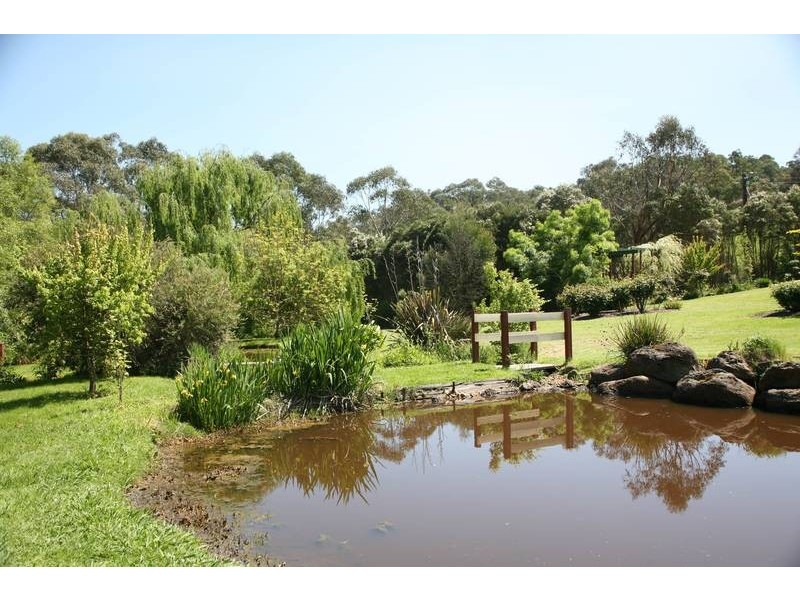 5 High Street, Guys Hill VIC 3807