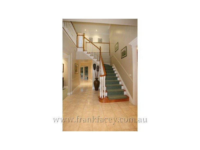 14 Matheson Court, Berwick VIC 3806