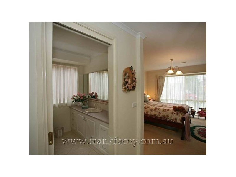 39 Domain Circuit, Beaconsfield VIC 3807