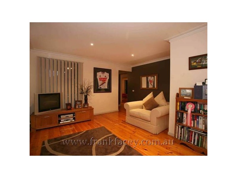 3/62 Peel Street, Berwick VIC 3806