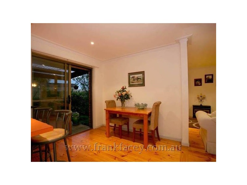 3/62 Peel Street, Berwick VIC 3806