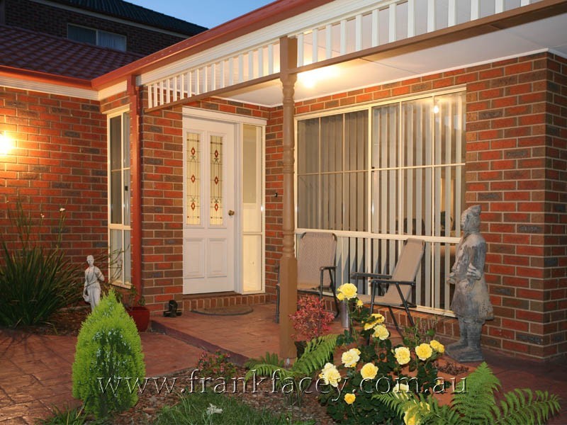 50 Fairholme Boulevard, Berwick VIC 3806