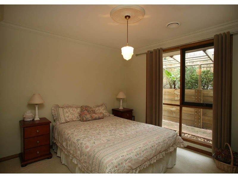 13 Howell Drive, Berwick VIC 3806