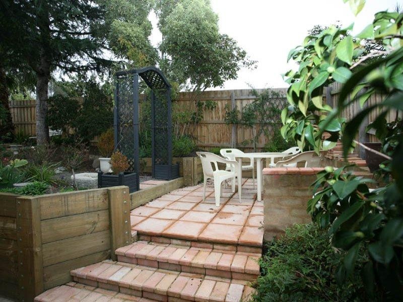 13 Howell Drive, Berwick VIC 3806