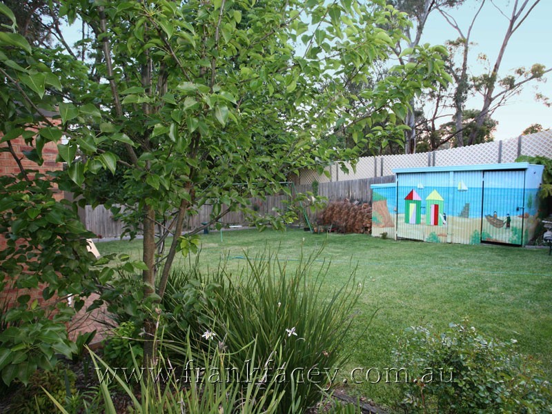 5 Outlook Drive, Berwick VIC 3806