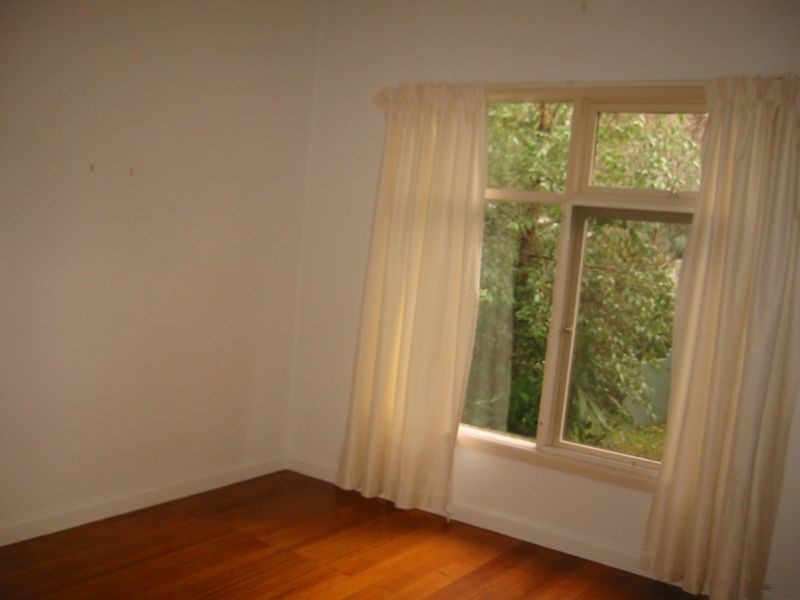 8 Harkaway Road, Berwick VIC 3806