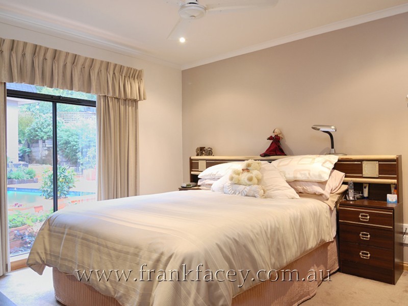 18 Ridge Road, Berwick VIC 3806