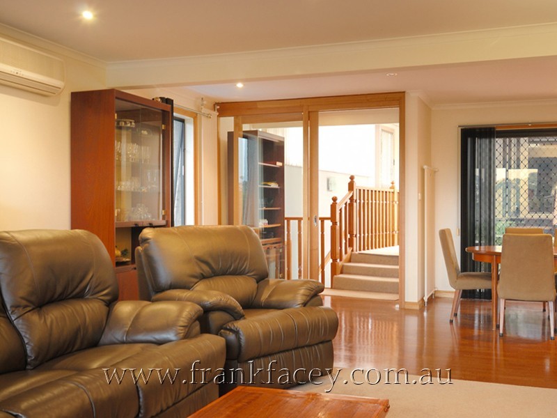18 Ridge Road, Berwick VIC 3806