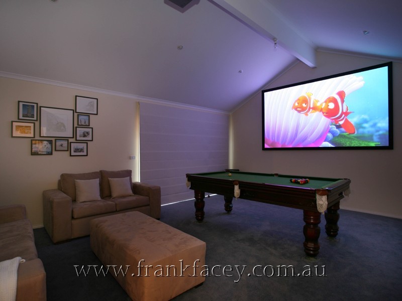 15 Riverglen Road, Berwick VIC 3806