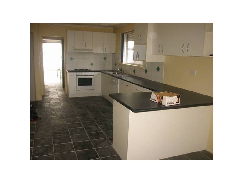 3 Cloverset Avenue, Narre Warren VIC 3805