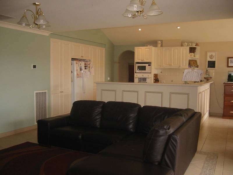 86 Scenic Drive, Beaconsfield VIC 3807