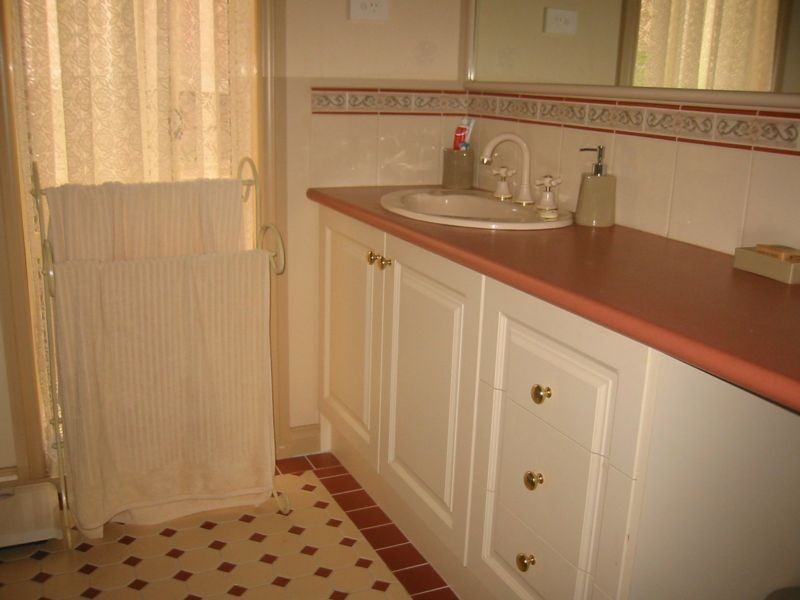 86 Scenic Drive, Beaconsfield VIC 3807