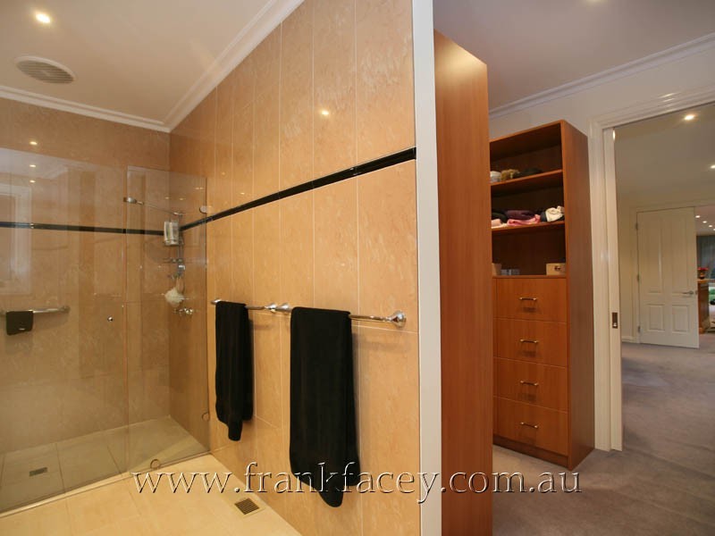 175 Greaves Road, Narre Warren South VIC 3805